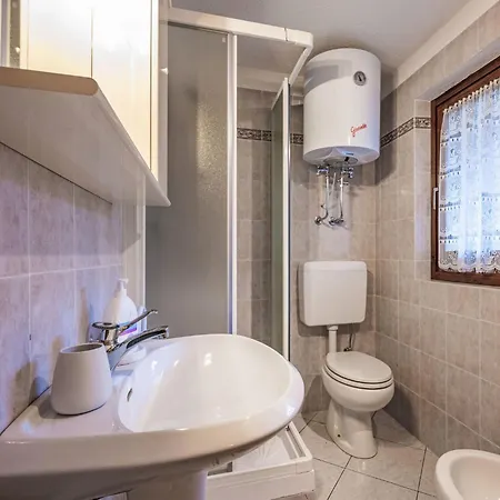 Holiday home Maison Le Clapey By Interhome *